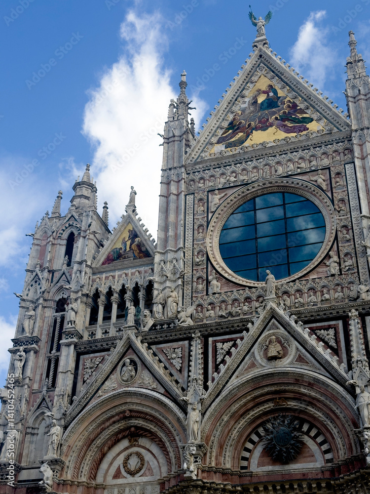 Fototapeta premium The Cathedral of Siena. Italy