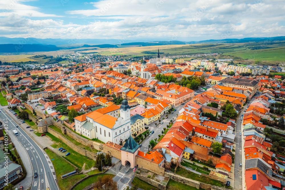 Obraz premium Old Town Hall and St. James church in Levoca in Slovakia.