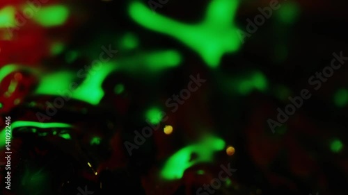 Fantastic,Fruit,Cut Section,Fruit Flesh,Juice,Water Flow,Colorful,Ink Drop,Ink,Light/Dark,Color Lighting,C-UP,Camera Movement,HS