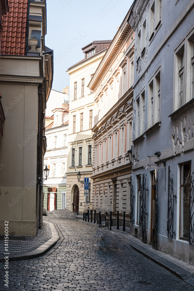 Obraz premium Narrow streets of Old Prague