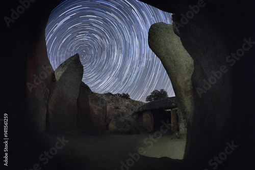 Fototapete startrails in a medieval dolmen primitive history