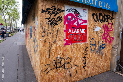 Foto scène urbaine dans le quartier Montparnasse dans la ville de Paris en France