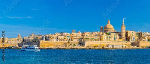 Obraz na płótnie Cityscape of Valletta viewed from Sliema, Malta w salonie