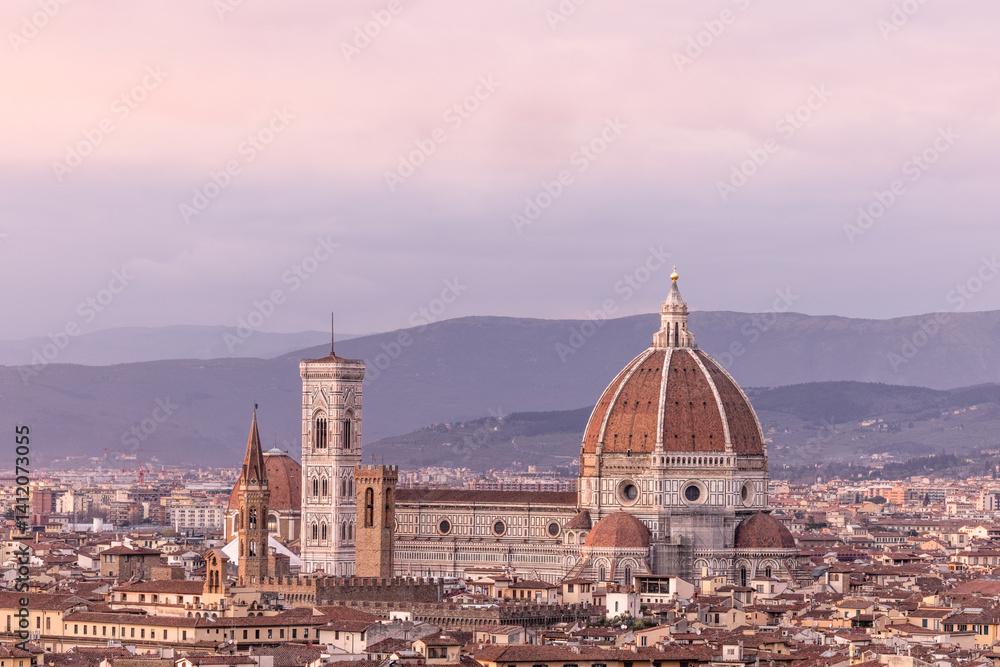 Fototapeta premium Panoramic View Of Florence From Piazza Michaelangelo At Sunset