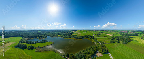Der Naturpark Augsburg-Westliche Wälder bei Markt Wald in den Stauden von oben