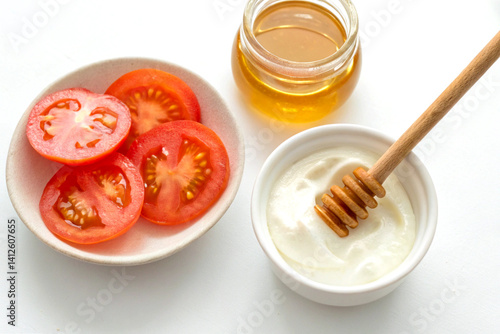 Wallpaper Mural Tomato, Yogurt, and Honey Face Mask for Glowing Skin Torontodigital.ca