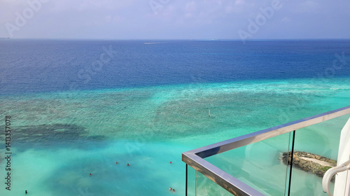 Obraz na płótnie aerial view of Sunny tropical beach paradise on the Maledives w salonie