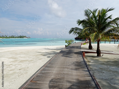 Obraz na płótnie pier view on a maldive island w salonie