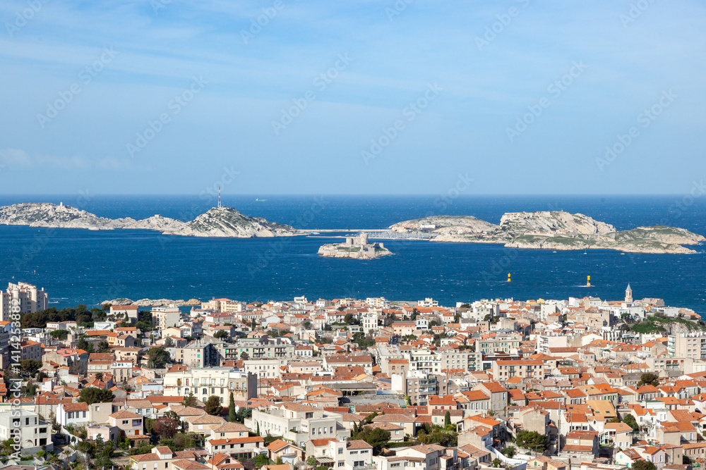 Naklejka premium view to skyline of Marseille with coast and view to historic harbor