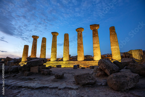 Obraz na plátně Illuminated temple of heracles standing in the valley of the temples archaeologi