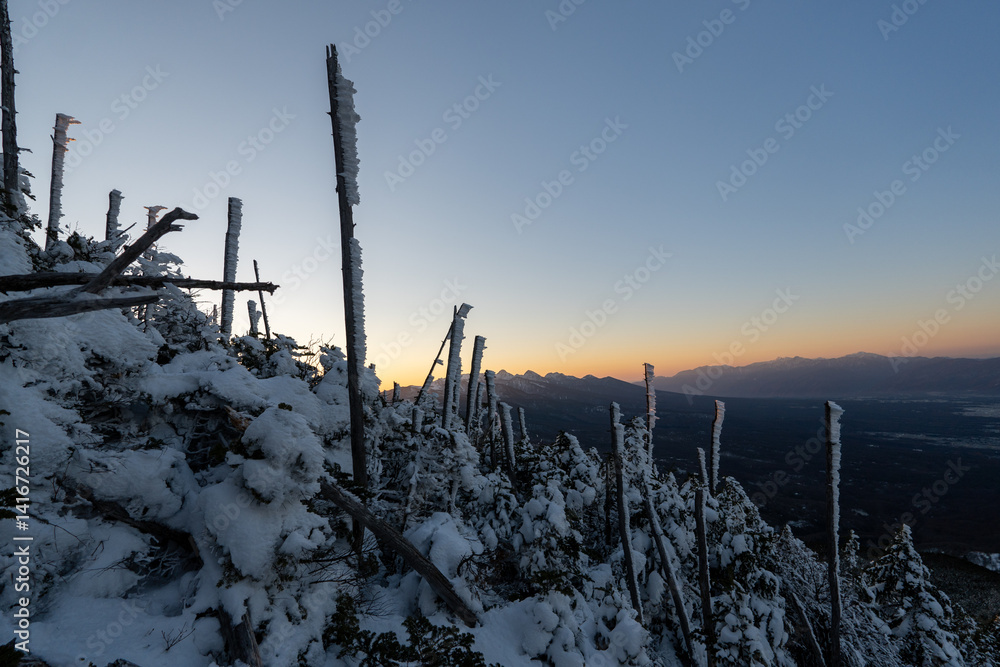Obraz premium Tateshina mountain at the north edge of the Tatsu-gatake mountains