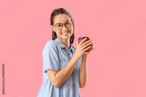 Young woman in eyeglasses w...