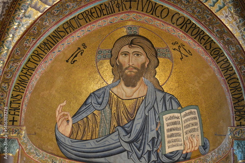 Sicilia, Cefalù,la Cattedrale, mosaico del Cristo pantocratore