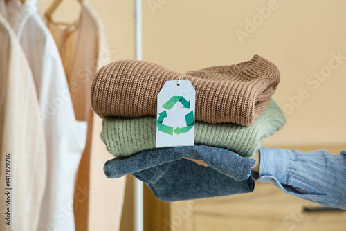 Woman with natural clothes ...