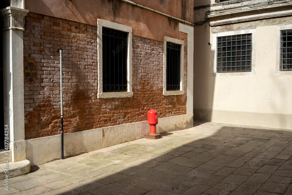 Authentic Italian Streets – Timeless Scenes of Everyday Life. Candid and atmospheric images of Italian streets capturing the charm, color, and character of everyday life.