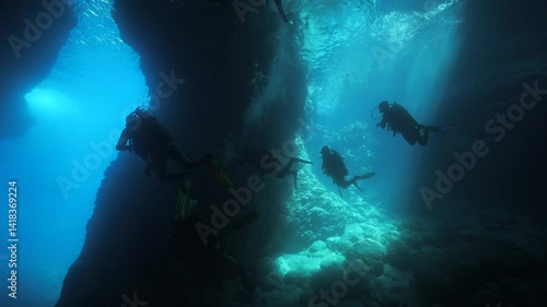 Wallpaper Mural cave diving underwater caves with nice light scuba divers to explore Torontodigital.ca