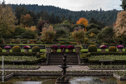 Wallpaper Mural The Butchart Gardens on Vancouver Island in British Columbia Canada in Fall Torontodigital.ca
