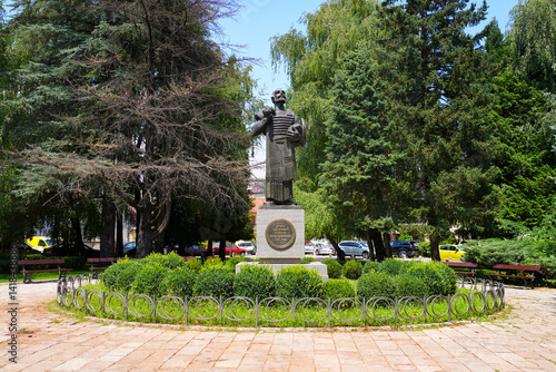 Obraz na płótnie Monument of Ivan Crnojevic in Cetinje, the old capital city of Montenegro - He was the lord of Zeta and led the Serbian resistance against the Ottoman Empire before founding the city w salonie