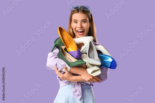 Stylish young woman with di...