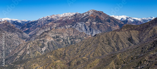 snowy mountain peaks in Kings Canyon Nationbal Park