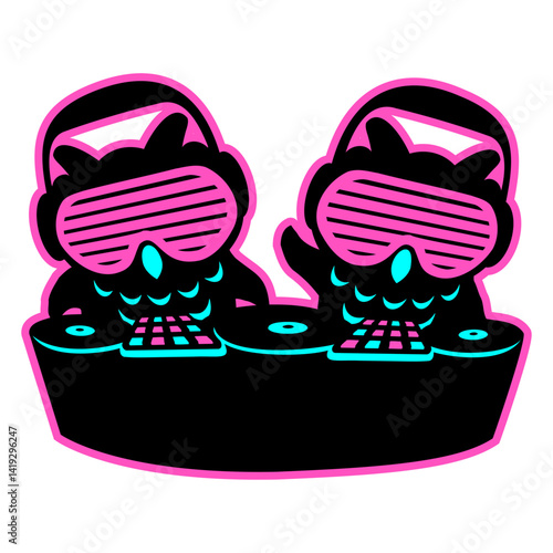 2 DJ Owls Mixer vinyl music Club Two Party Duo Fun Isolated Vector Graphic Design Illustration
