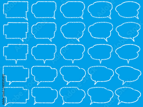 シンプルなフキダシ。かすれたクレヨンのようなラフな輪郭のみ。柔らかい雰囲気。3 段。