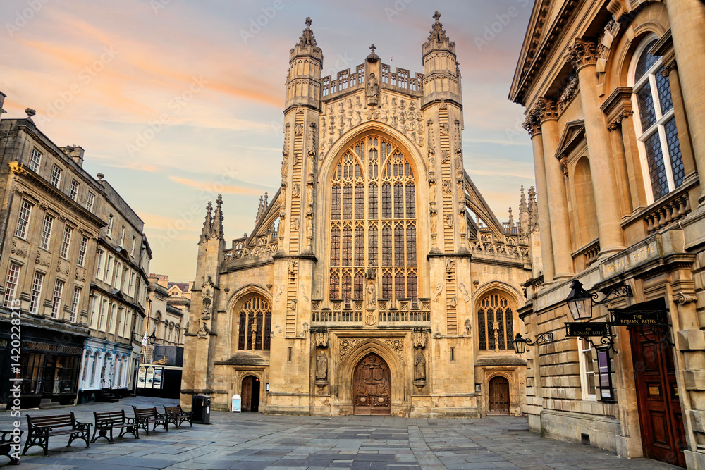 Bath Abbey and the Roman Baths at sunset, Somerset, England, UK Bath Abbey and the Roman Baths at sunset, Somerset, England, UK