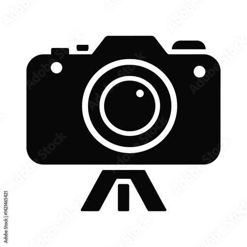 Vector Camera Illustration in Black and White, Simple Camera Icon for Media and Photography Design