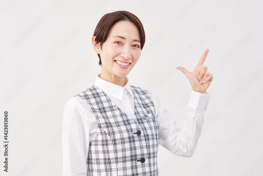女性 事務員 チェックサイン 白背景 女性 事務員 チェックサイン 白背景