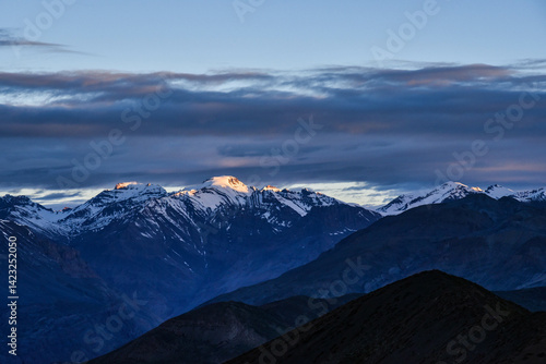 Canvas Print mountains in the snow