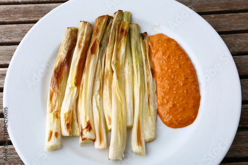 small onions as catalonian typical calçots food