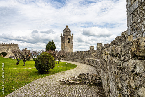 Obraz na płótnie Church of Santa Maria da Alcacova in Castle of Montemor-o-Velho town, Coimbra District of Portugal w salonie