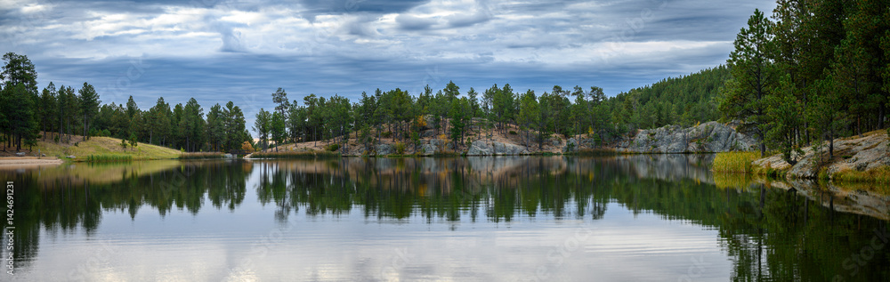 Fototapeta premium A calm morning on Legion Lake