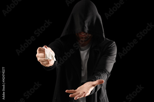 Male junkie with drugs on b...