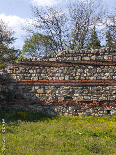 Obraz na płótnie Ruins of Roman fortifications in a town of Hisarya, Bulgaria w salonie