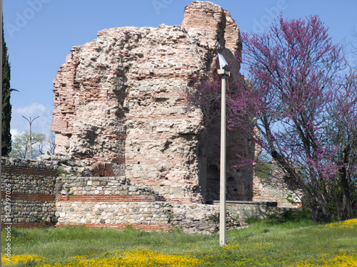 Obraz na płótnie Ruins of Roman fortifications in a town of Hisarya, Bulgaria w salonie