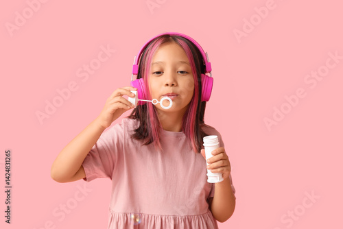 Cute little Asian girl in h...