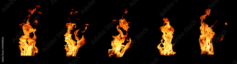 The heat of the fire, the red-hot flames burning dangerously.
The heat of the fire, the red-hot flames burning dangerously.