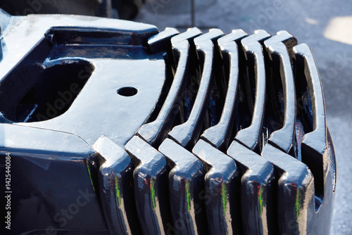 Metal counterweight for tractor