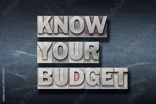 Obraz na płótnie know your budget den w salonie