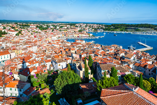 Obraz na płótnie Aerial view over the harbor in the city of Rovinje in Croatia. w salonie