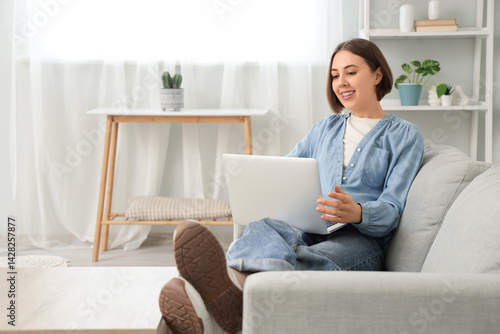 Young woman with dental bra...