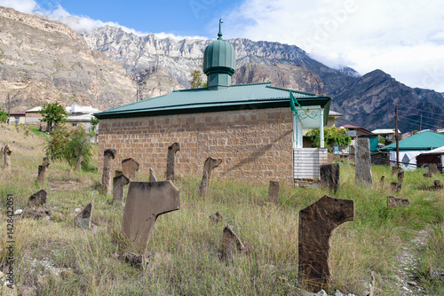 Obraz na płótnie Mausoleum of Ghazi Muhammad - the first imam of Dagestan at the ancient Muslim cemetery. Gimry village. Dagestan, Russia w salonie