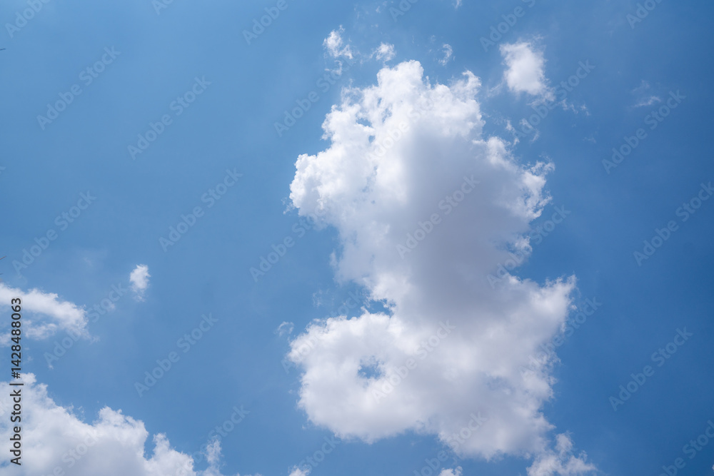 Obraz premium Sky Blue,Cloud Background,Horizon Summer, landscape nature sunrise in Winter,Spring panorama banner.