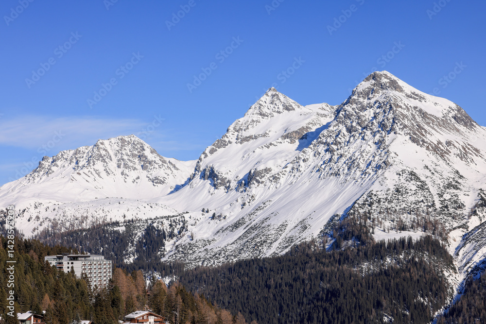 Obraz premium snowy swiss mountains of Arosa