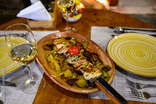 Obraz na płótnie Mixed hot grill and fried vegetables w salonie