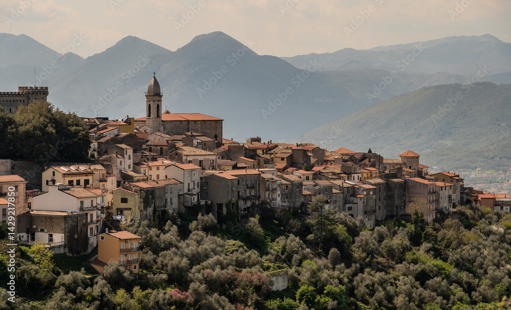 Obraz premium Monteroduni, Molise. Spectacular spring views