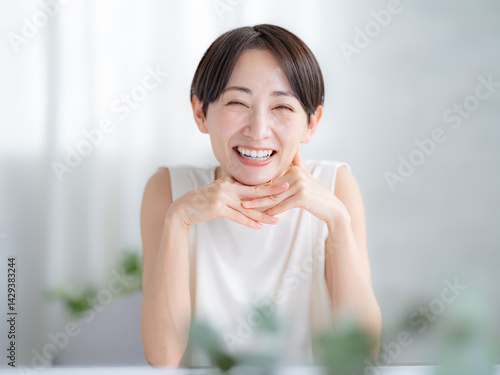 美容　女性