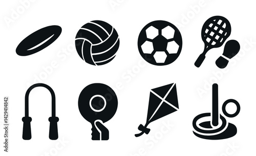 Outdoor sports activities icon set – solid style recreational, fitness, sports equipment symbols: frisbee, volleyball, soccer ball, tennis racket, jump rope, ping pong paddle, kite, ring toss.