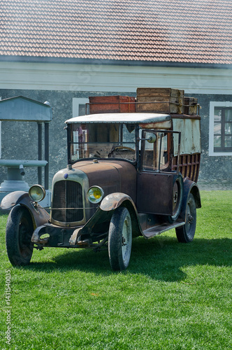 Antiques Vintage Car with Roof Luggage 